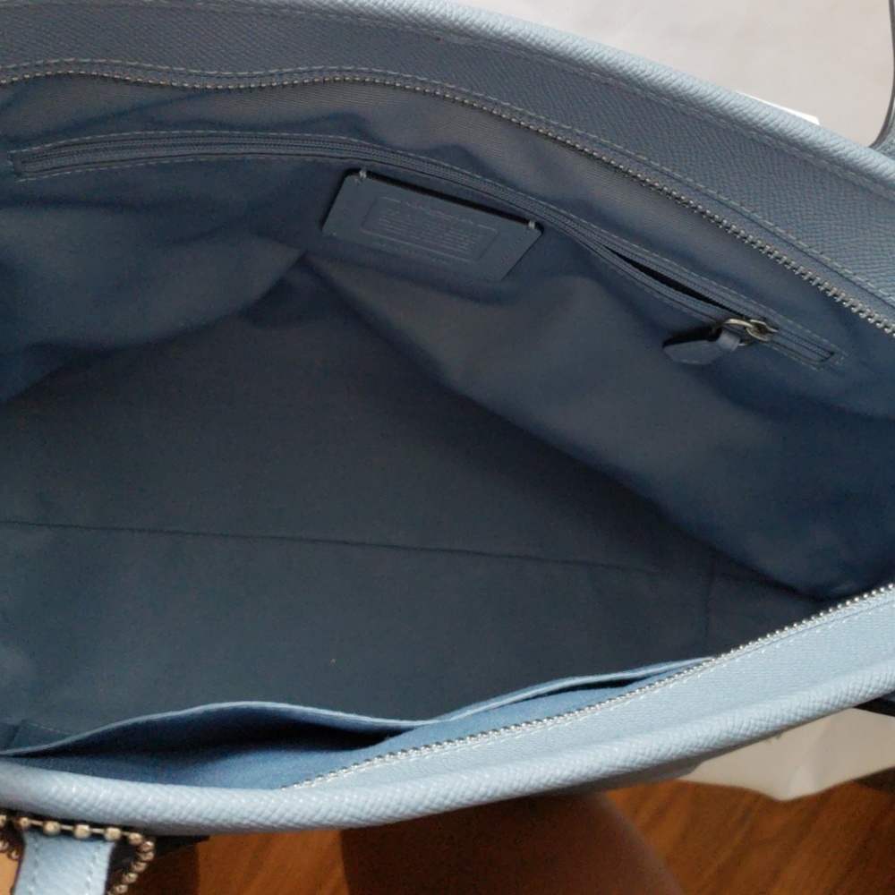 NWT AUTHENTIC COACH CRSGR CITY ZIP TOT BAG - Picture 4 of 6